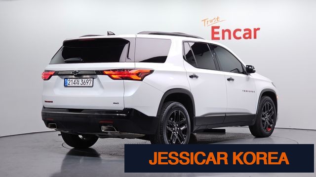 2023 Chevrolet Traverse - Thumbnail 5