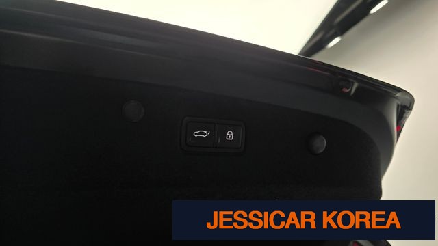 2023 Kia K8 - Thumbnail 7