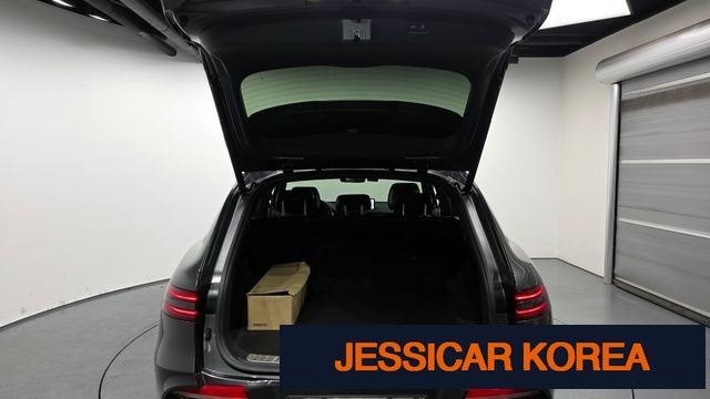2021 Genesis GV70 - Thumbnail 5