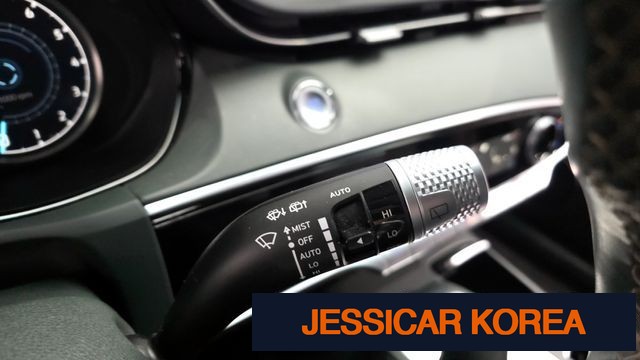 2021 Genesis GV70 - Thumbnail 10