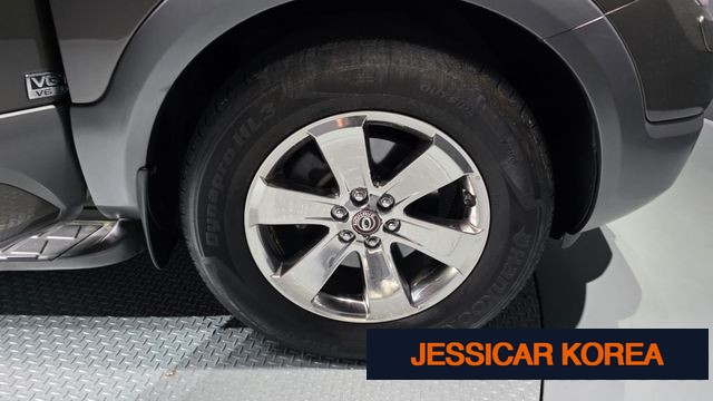 2012 Kia Mohave - Thumbnail 2