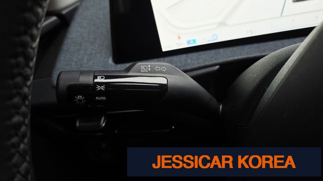 2022 Kia EV6 - Thumbnail 7