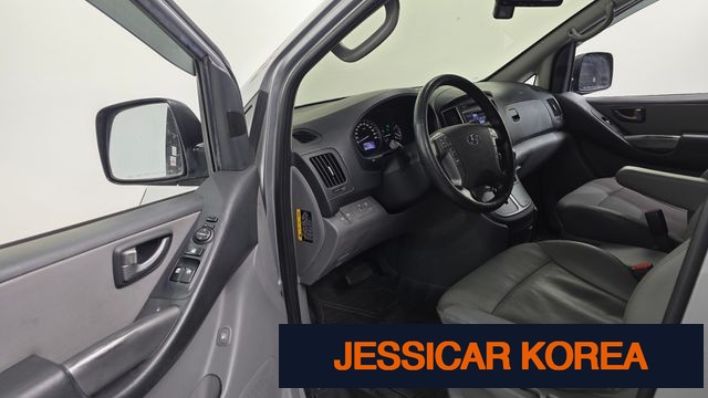2017 Hyundai Grand Starex - Thumbnail 8