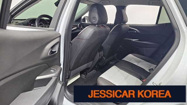 2025 Chevrolet Trax Crossover - Thumbnail 9