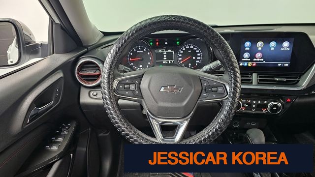2025 Chevrolet Trax Crossover - Thumbnail 10