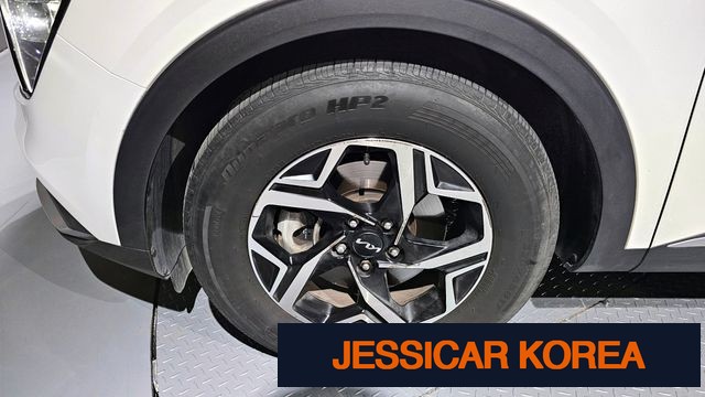 2022 Kia Sportage 5th Gen - Thumbnail 8