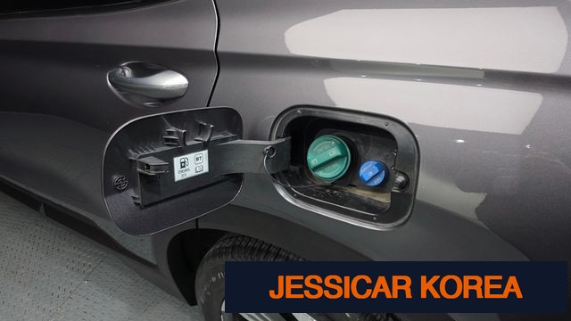 2021 Hyundai The New Santa Fe - Thumbnail 2