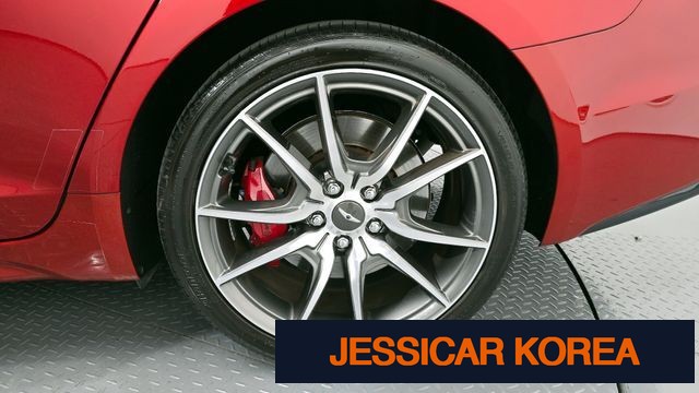 2019 Genesis G70 - Thumbnail 2