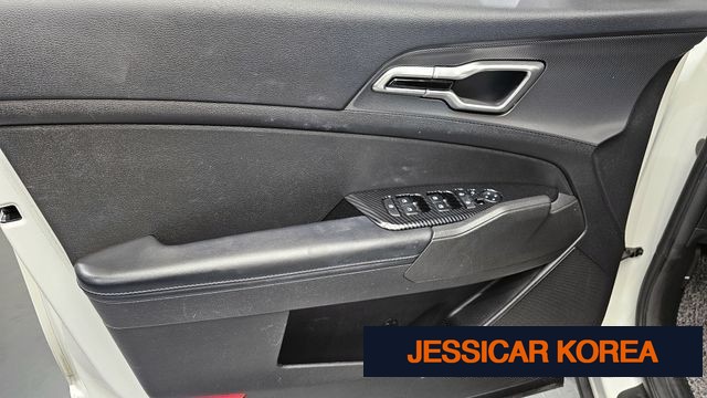 2023 Kia Sportage 5th generation hybrid - Thumbnail 9