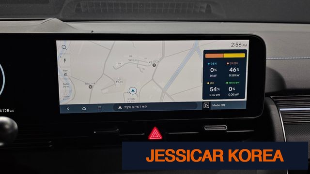 2025 Hyundai Ioniq 5 - Thumbnail 10