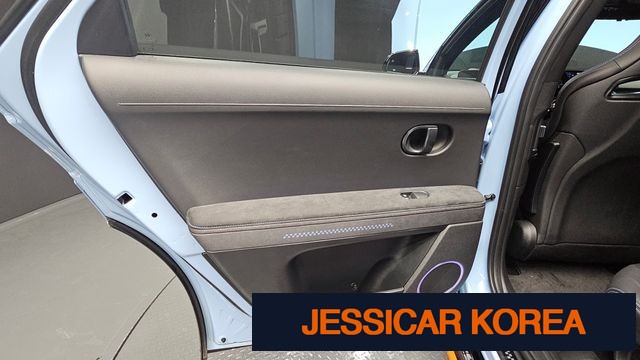 2025 Hyundai Ioniq 5 - Thumbnail 5