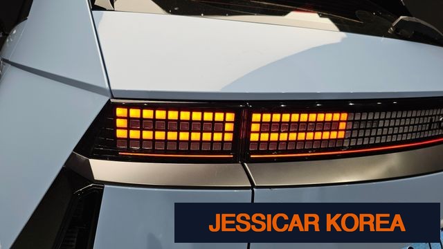 2025 Hyundai Ioniq 5 - Thumbnail 7