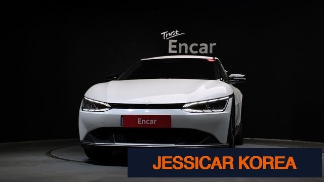 2022 Kia EV6 - Thumbnail 5