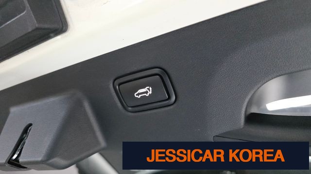 2022 Kia EV6 - Thumbnail 9