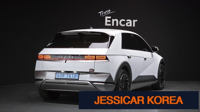 2024 Hyundai Ioniq 5 - Thumbnail 3