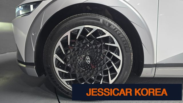 2023 Hyundai Ioniq 5 - Thumbnail 7