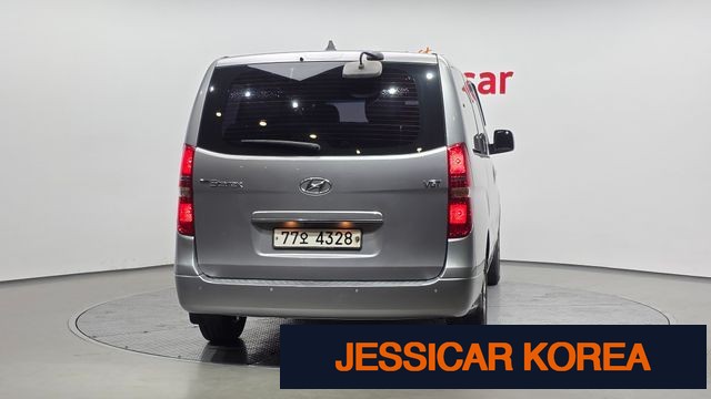 2017 Hyundai Grand Starex - Thumbnail 5
