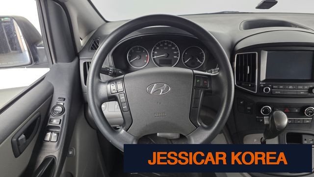 2017 Hyundai Grand Starex - Thumbnail 9