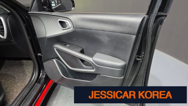 2019 Kia soul booster - Thumbnail 2