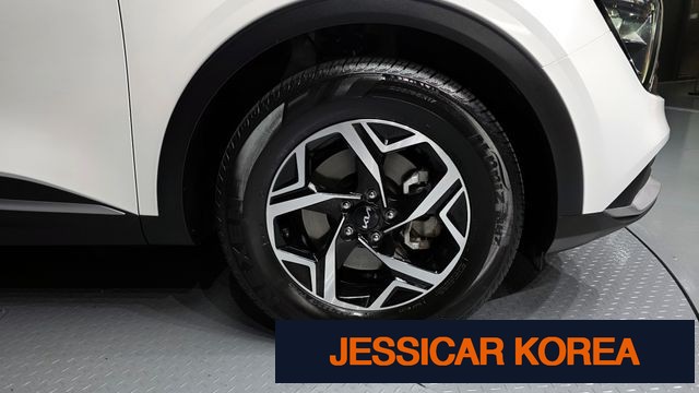 2022 Kia Sportage 5th Gen - Thumbnail 6