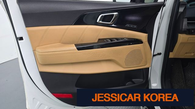 2021 Kia Carnival 4th Gen - Thumbnail 4