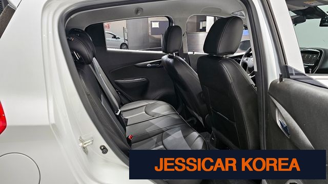 2021 Chevrolet The New Spark - Thumbnail 2