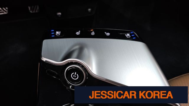 2023 Kia EV6 - Thumbnail 3