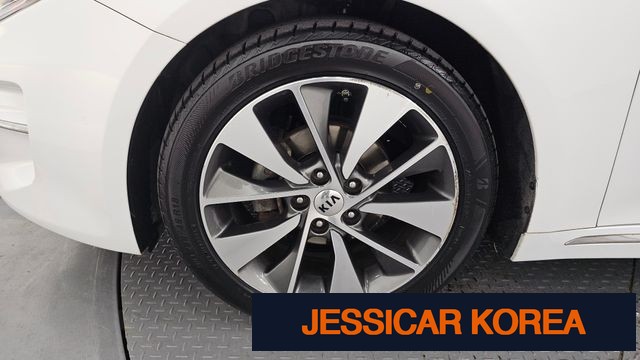 2016 Kia K5 2nd generation - Thumbnail 4