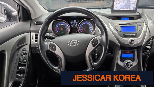 2013 Hyundai Avante MD - Thumbnail 5