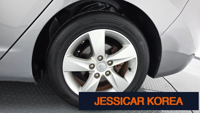 2013 Hyundai Avante MD - Thumbnail 8