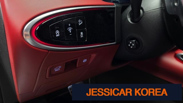 2022 Genesis GV70 - Thumbnail 2