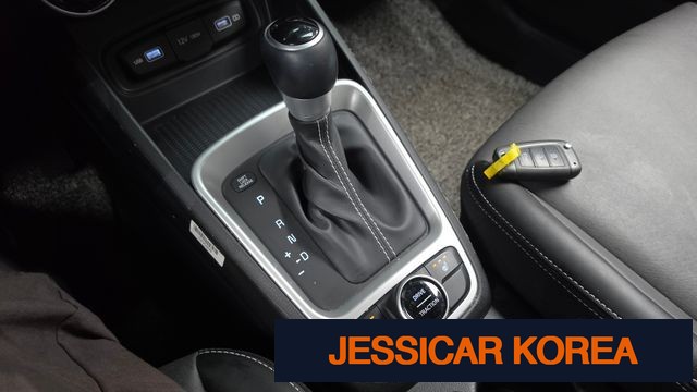 2022 Hyundai Venue - Thumbnail 9