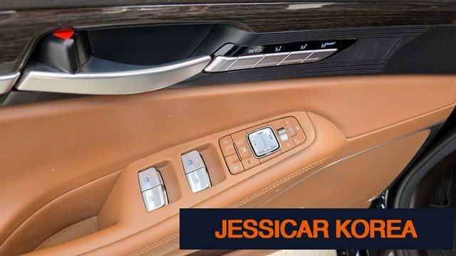 2021 Genesis G90 - Thumbnail 5