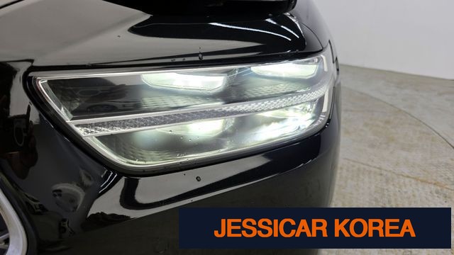2021 Genesis G90 - Thumbnail 10