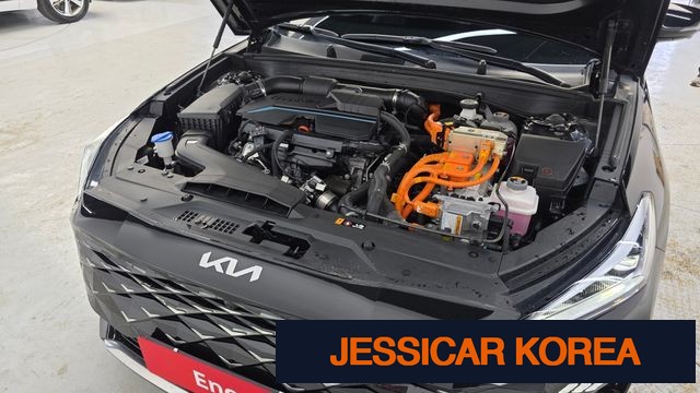 2023 Kia K8 Hybrid - Thumbnail 3