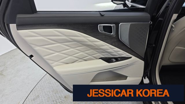 2023 Kia K8 Hybrid - Thumbnail 5