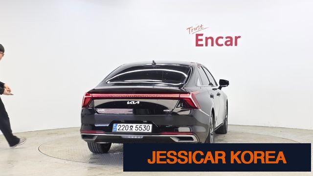2023 Kia K8 Hybrid - Thumbnail 9