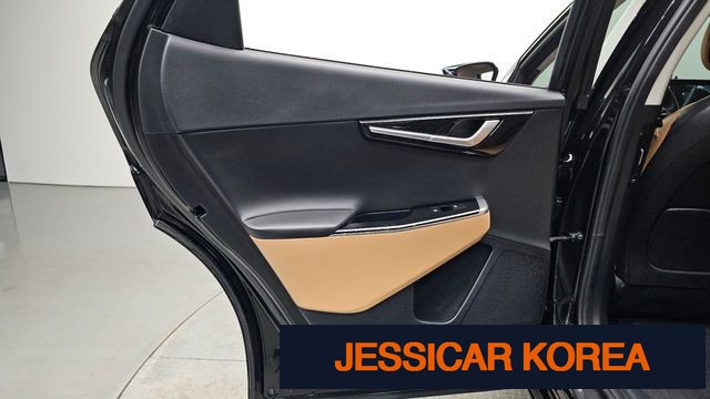 2023 Kia EV6 - Thumbnail 4