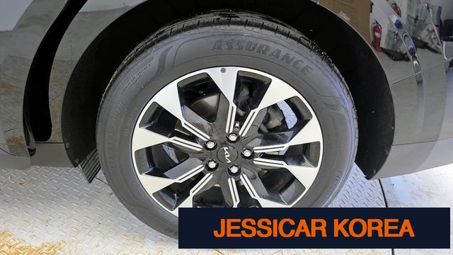 2023 Kia Carnival 4th Gen - Thumbnail 2