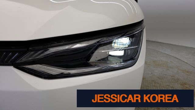 2024 Kia EV6 - Thumbnail 3