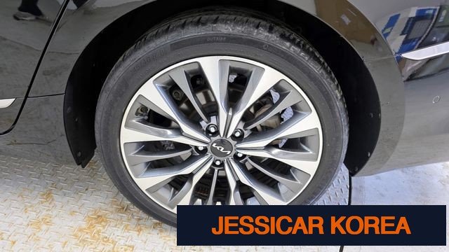 2022 Kia K8 - Thumbnail 5