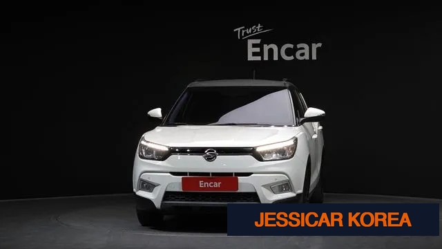 2015 KG Mobility Tivoli - Thumbnail 3