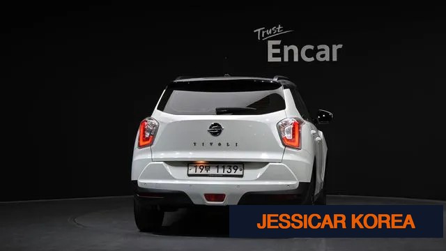 2015 KG Mobility Tivoli - Thumbnail 4