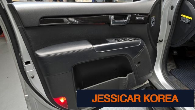 2012 Kia Mohave - Thumbnail 2