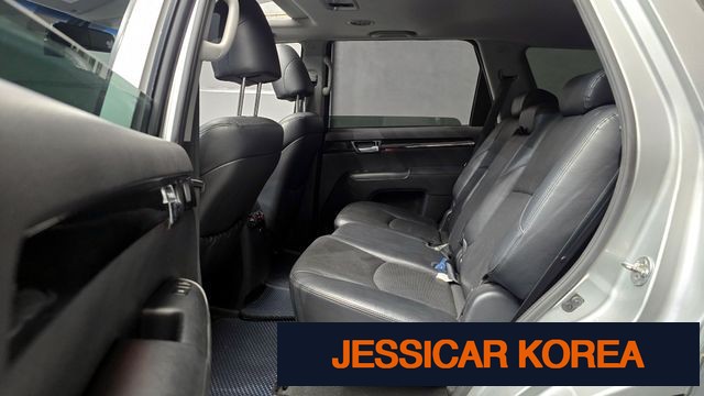 2012 Kia Mohave - Thumbnail 10