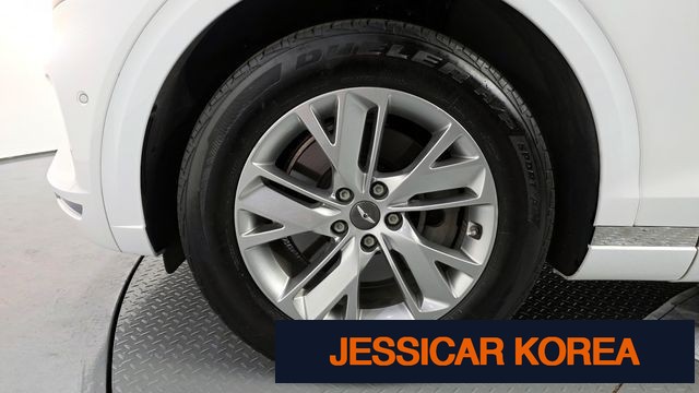 2023 Genesis GV70 - Thumbnail 10