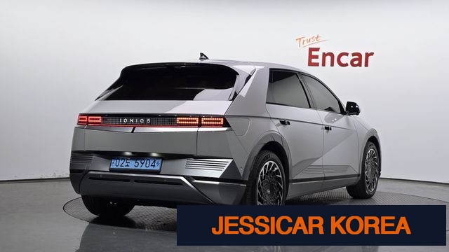 2024 Hyundai Ioniq 5 - Thumbnail 5