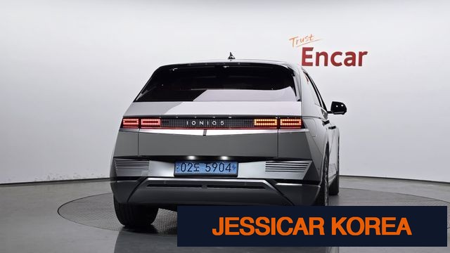 2024 Hyundai Ioniq 5 - Thumbnail 10