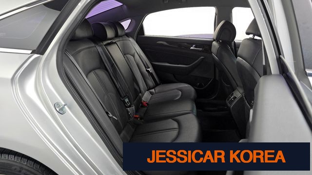 2016 Hyundai LF Sonata - Thumbnail 2