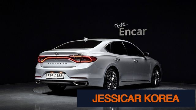 2017 Hyundai Grandeur IG - Thumbnail 3
